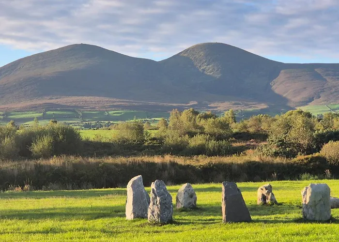Деревянный коттедж Nadur Pods *