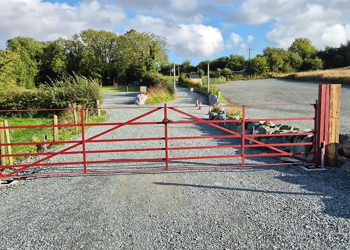 Nadur Pods Деревянный коттедж *